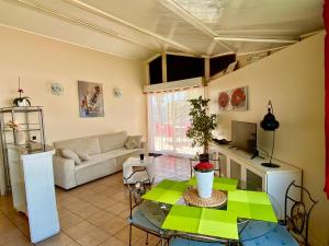 Villa Carla F2 piscine privée clim plage au calme 3 pers max Grau d Agde