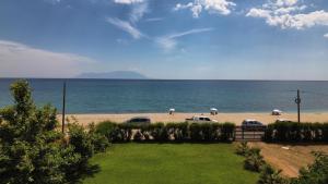 Peaceful Summer House 20m from the beach