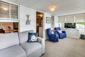 Dock & Sunset Views! Waterfront Thompson Getaway