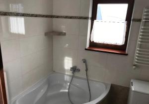 Bronowice Urban Oasis, Parking, Balcony, 12 min to Old Town