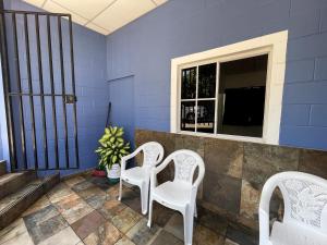 House 8 Min from El Tunco • Surf City