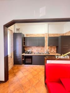 Room with a bathroom, 5-6 Min from train station