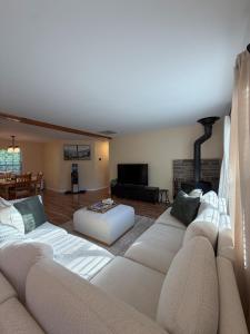 Maple Cottage - Cozy Cottage in Miller Lake