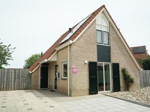 Lovely bungalow with garden