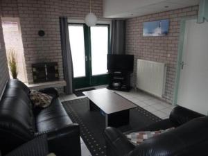 Holiday Home in Schoneveld with Garden