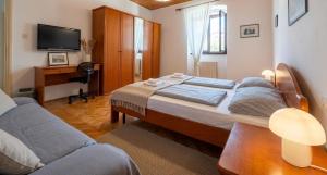 Danilo Room
