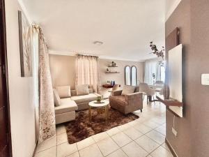 House in the La Estancia Macasto private development