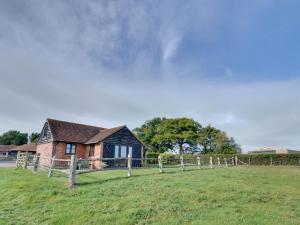 Cozy Holiday Home in Bodle Street Green with Garden