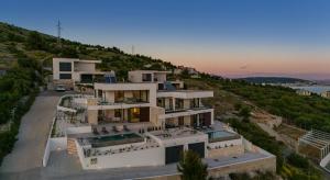 Royal Sky Elite Villa Residence
