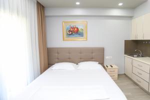Bes Marina Studio