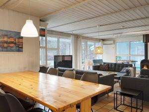 10 person holiday home in Græsted