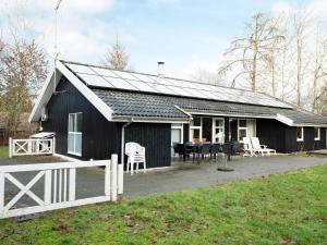 10 person holiday home in Græsted