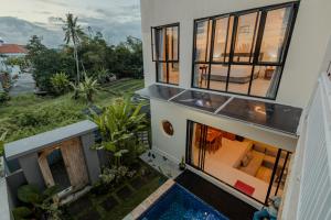 Shrivatsa Villa Canggu 7 min to the beach
