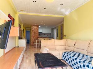Apartamento en Denia - ES-373-43