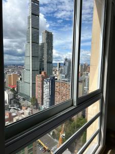 Modern Loft- 2 Beds- City View