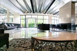 the gramercy residence with skyline view