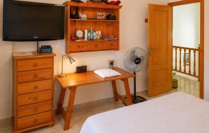 Awesome Home In Pilar De La Horadada With Wifi