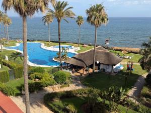 MI CAPRICHO, Beach Front Apartment P14 3ºB