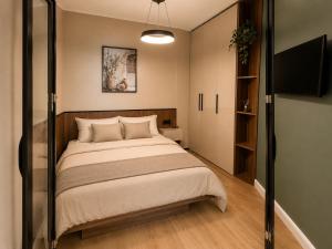 SuperLux Skyline Complex - SeaView & Pool and SPA