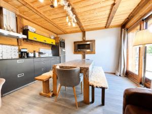 Chalet La Chalee - Charme et confort face aux montagnes, au pied des pistes MAE-3364