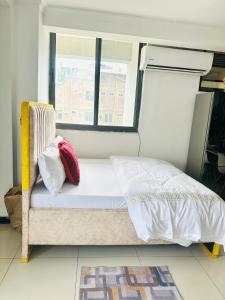 Stylish City Center Studio with Fast WiFi & Prime Location