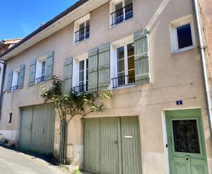Cluny Center Large house 5 bedrooms