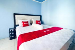 RedDoorz at Putri Inn Homestay Sanur