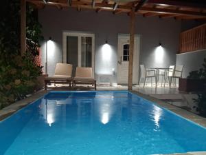 Pefkari Bay Villas