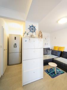 Cool & Romantic One-Bedroom - near San Simon beach