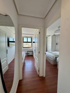 Exclusive 7th floor apartment in Plaza de España