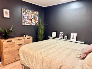 Quiet 3BR Apartment Near Kringlan & Downtown