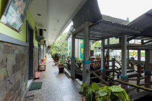 RedDoorz Plus near Jalan Baru Bogor