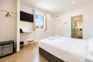 Sea And Sky Suites Near Athens Airport By SEM