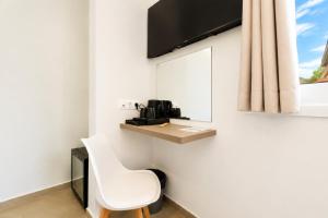 Sea And Sky Suites Near Athens Airport By SEM