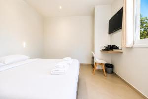 Sea And Sky Suites Near Athens Airport By SEM