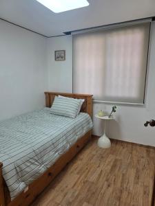 Seoul Holiday Home, Modern 2BR Near Itaewon & Namsan