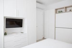 R2 Apartment