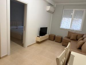 EG Beach Apartments 105B