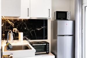 Diogenis Apartments Near Athens Airport By SEM
