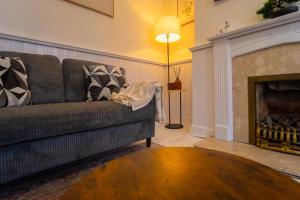 Stylish 2 Bedroom with Free Parking