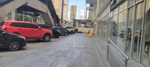 GoldyRich Staycation Place -URBAN DECA TOWER CUBAO