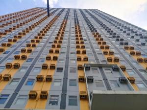 GoldyRich Staycation Place -URBAN DECA TOWER CUBAO