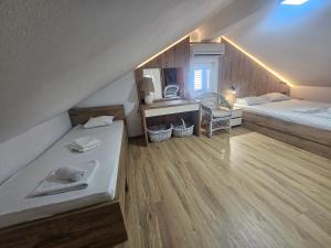 Nearby PORTONOVI-Norwegian-village DUPLEX