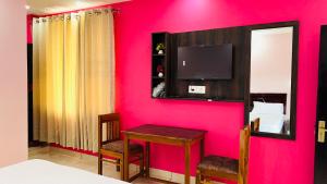 Hotel Almora Palace