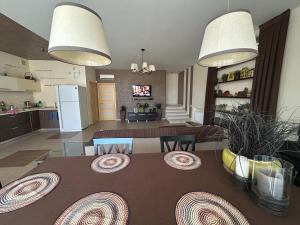 Villa Life Family Sea House