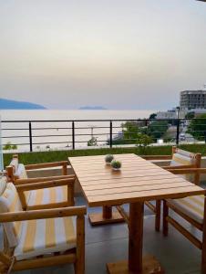 Riviera Luxury Rooms
