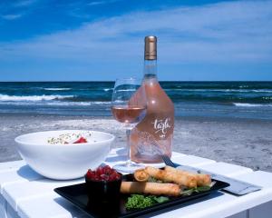 Mamaia Asylum Beach