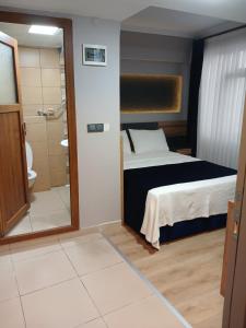Çelik Crown Hotel
