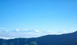 RoyalS Peaceful PenthouseS With Mountains VieW