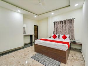 HOTEL O M J HEIGHTS